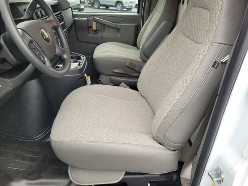 New 2025 Chevrolet Express 2500 w/ Driver Convenience Package image 17