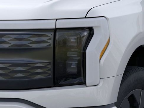 New 2025 Ford F150 Lightning Lariat w/ Max Trailer Tow Package AWD/4WD image 18
