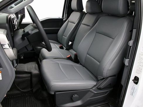 New 2025 Ford F550 4x4 Supercab Super Duty image 9