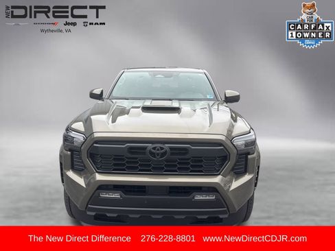Used 2024 Toyota Tacoma TRD Sport image 9