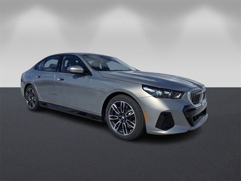 New 2026 BMW 530i 530i image 1