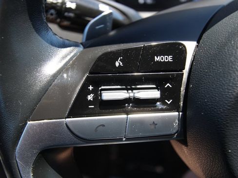 Used 2024 Hyundai Tucson Limited AWD/4WD image 23