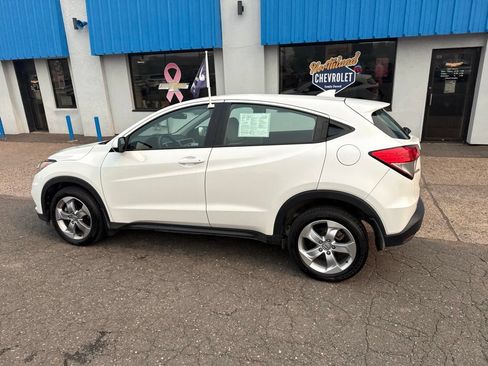 Used 2022 Honda HR-V LX image 14