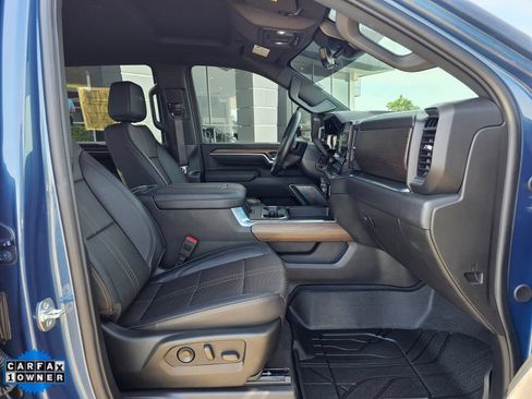 Used 2025 Chevrolet Silverado 2500 High Country w/ Technology Package AWD/4WD image 33