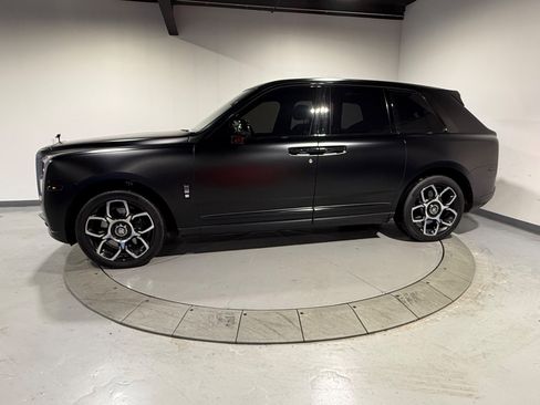 Used 2021 Rolls-Royce Cullinan image 17