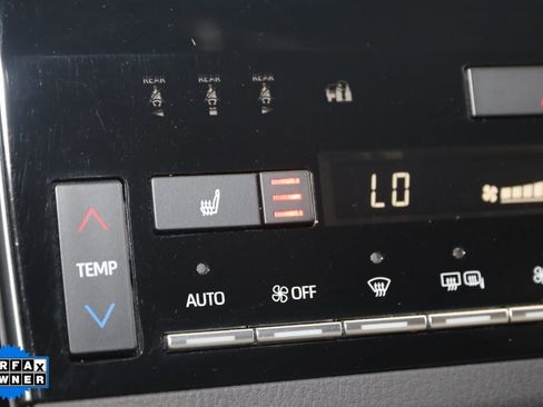 Used 2019 Toyota Avalon XLE image 8