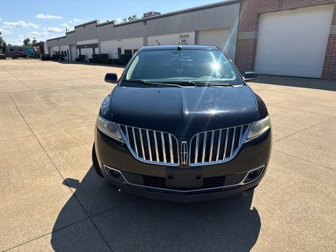 Used 2011 Lincoln MKX AWD w/ 102A Rapid Spec Order Code image 2