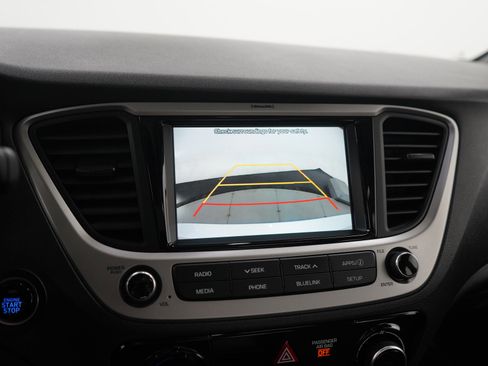 Used 2022 Hyundai Accent Limited image 27