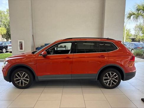 Used 2019 Volkswagen Tiguan SE w/ Panoramic Sunroof Package FWD image 7