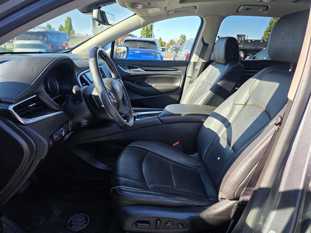 Used 2020 Buick Enclave Avenir w/ Avenir Technology Package AWD/4WD image 7