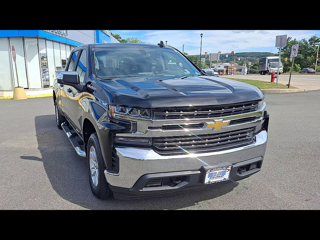 Used 2020 Chevrolet Silverado 1500 LT w/ All-Star Edition AWD/4WD image 3