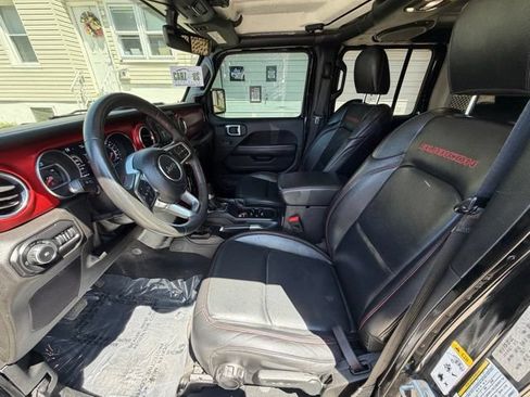 Used 2019 Jeep Wrangler Unlimited Rubicon AWD/4WD image 13