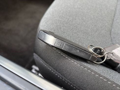 Used 2025 Kia K4 LXS image 23