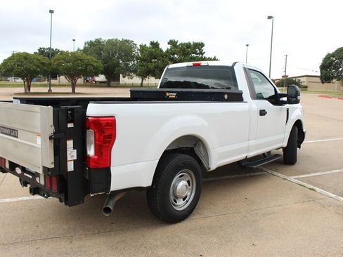 Used 2019 Ford F250 XL w/ Power Equipment Group RWD image 5