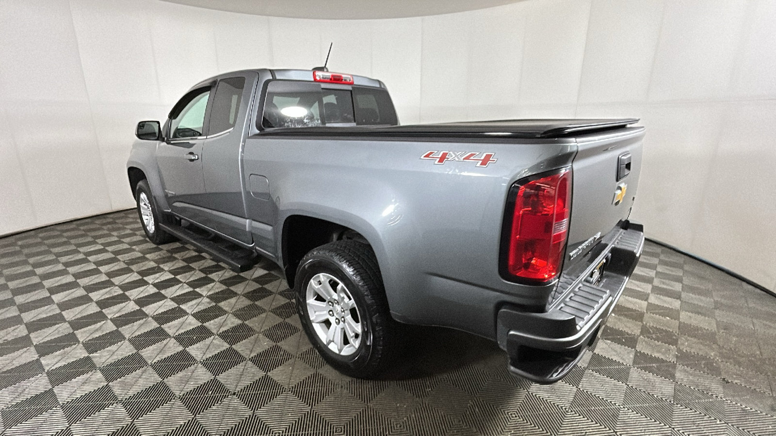 Used 2019 Chevrolet Colorado LT w/ LT Convenience Package AWD/4WD image 5