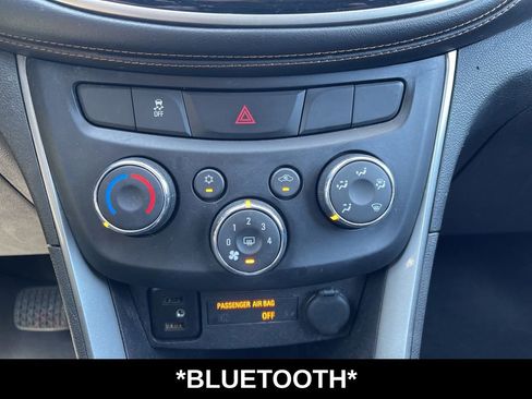 Used 2018 Chevrolet Trax LT AWD/4WD image 7