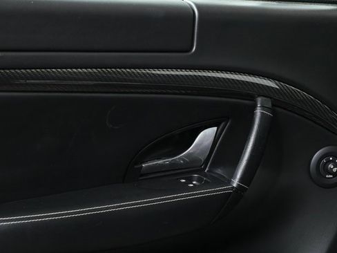 Used 2014 Maserati GranTurismo MC image 9