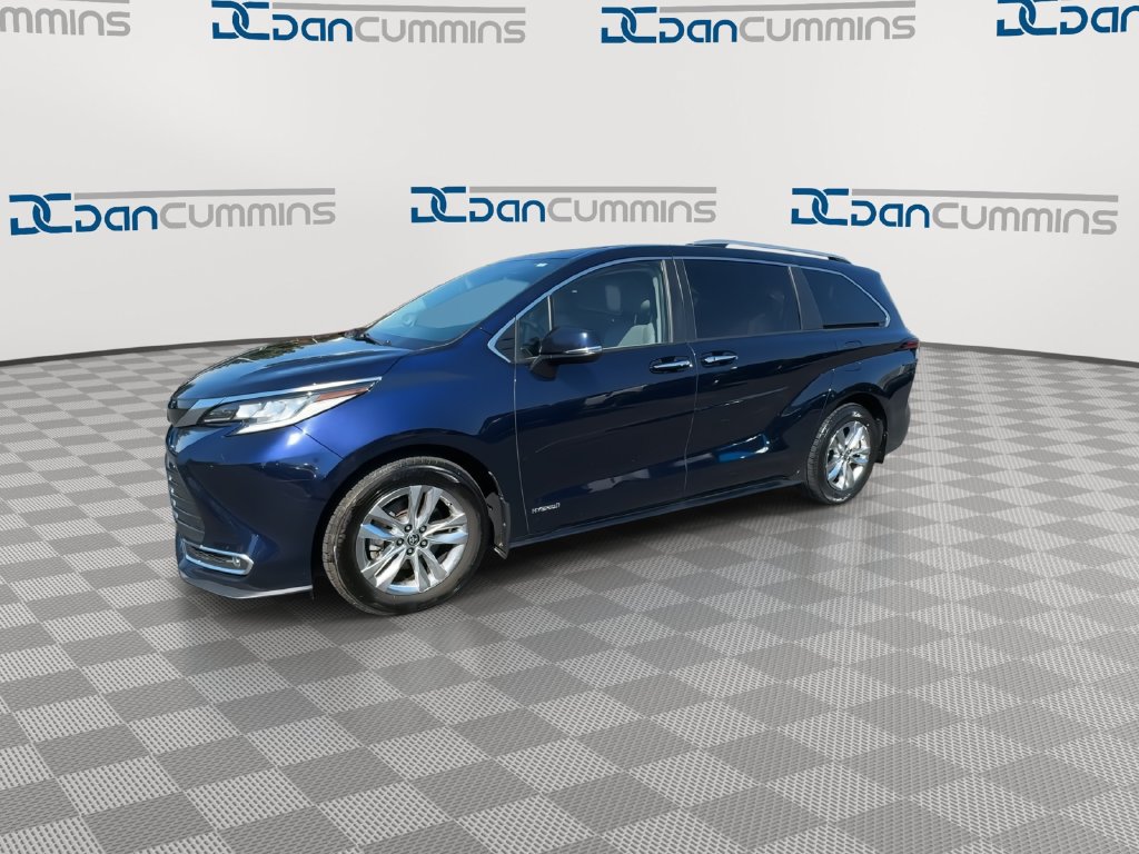 Used 2021 Toyota Sienna Limited FWD image 4