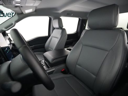 Used 2025 Ford F150 Lightning Flash AWD/4WD image 4
