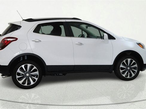 Used 2022 Buick Encore Preferred w/ Safety Package AWD/4WD image 4