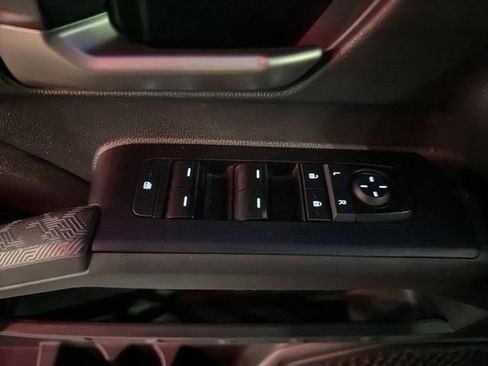 Used 2024 Toyota Tacoma TRD Sport image 17