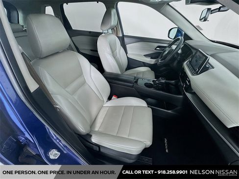 Certified 2021 Nissan Rogue SV w/ Premium Package image 28