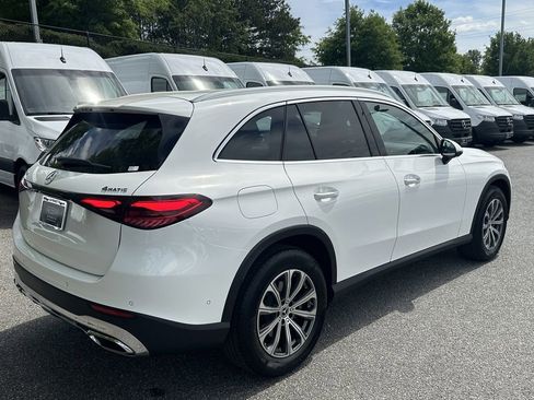 Certified 2025 Mercedes-Benz GLC 300 4MATIC image 8