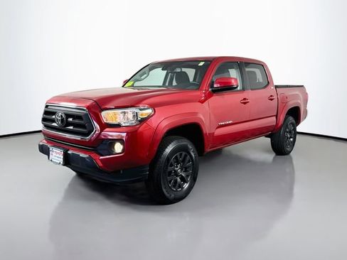 Certified 2023 Toyota Tacoma SR5 AWD/4WD image 2