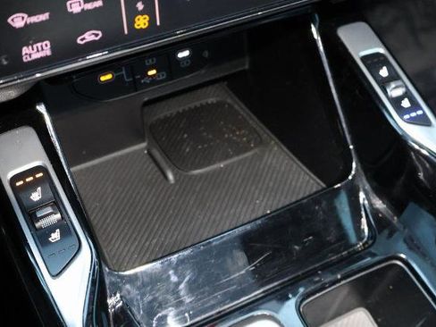 Used 2025 Kia Sorento SX Prestige image 27