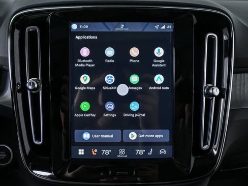 New 2026 Volvo XC40 B5 Core image 13