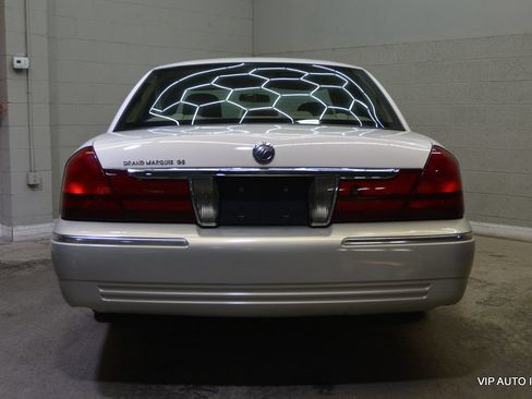 Used 2003 Mercury Grand Marquis GS RWD image 10