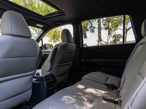 Used 2022 Honda Passport EX-L image 23