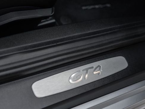 Used 2016 Porsche Cayman GT4 image 29