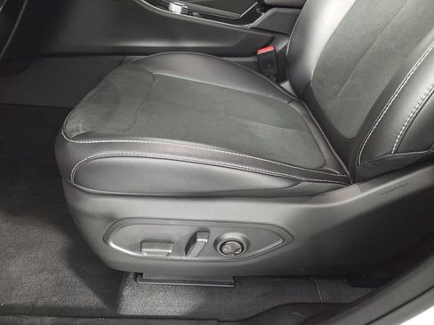 New 2026 Jeep Grand Cherokee Altitude image 16