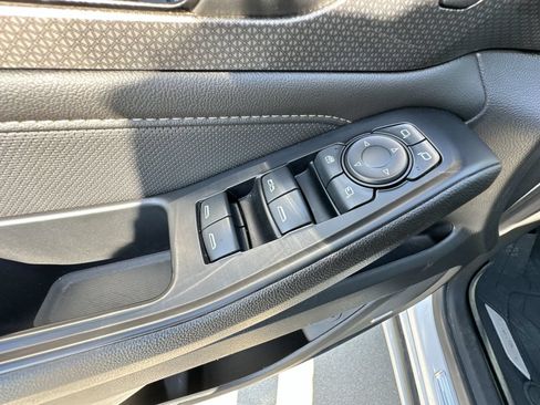 Used 2022 Chevrolet Traverse Premier w/ LPO, Floor Liner Package AWD/4WD image 23