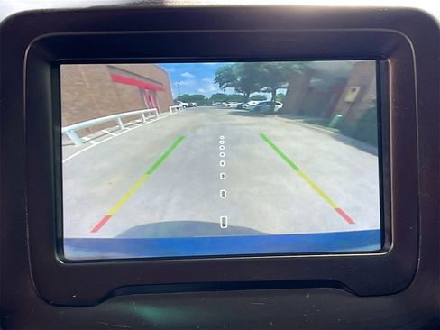 Used 2021 Jeep Renegade Latitude image 13