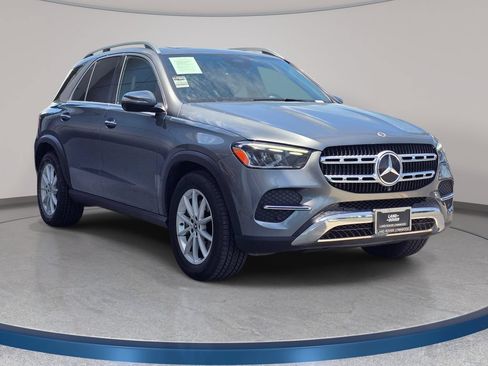Used 2024 Mercedes-Benz GLE 450e 4MATIC image 4