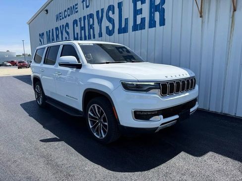 Used 2022 Jeep Wagoneer Series II w/ Premium Group I AWD/4WD image 1