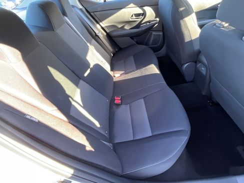 Used 2025 Nissan Sentra SV w/ All-Weather Package image 18