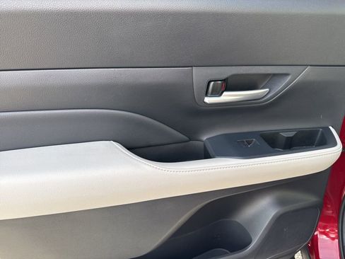 Used 2024 Toyota Grand Highlander XLE image 16