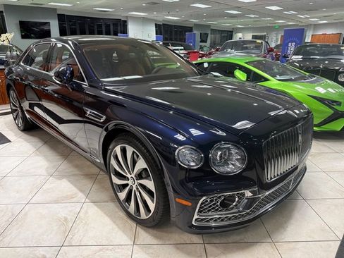 Used 2020 Bentley Flying Spur W12 image 7