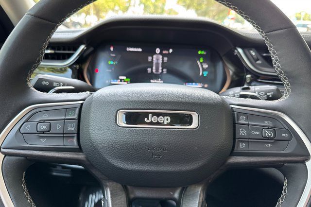 Used 2024 Jeep Grand Cherokee Limited 4xe AWD/4WD image 36
