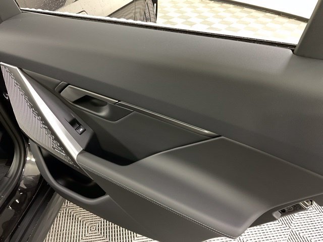 Used 2025 BMW i5 xDrive40 w/ Premium Package AWD/4WD image 43