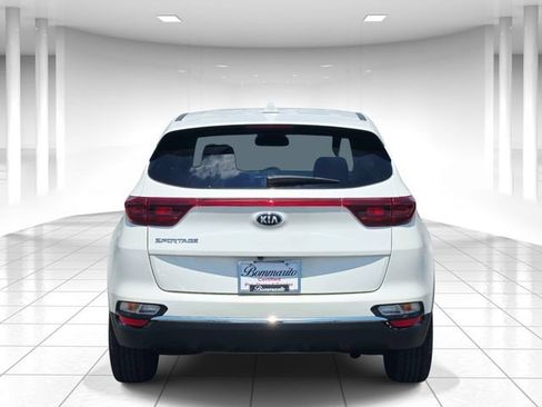 Used 2022 Kia Sportage LX AWD/4WD image 4