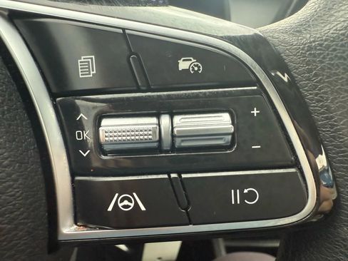 Used 2022 Kia Forte LXS w/ LXS Technology Package image 16