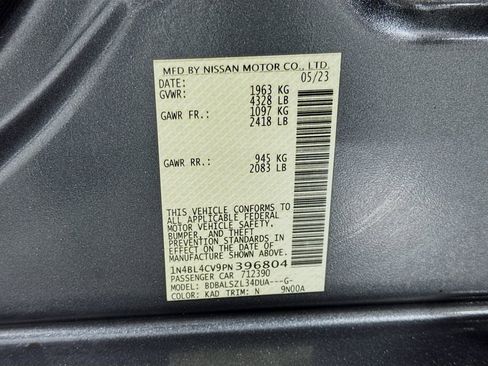 Used 2023 Nissan Altima 2.5 SR image 39