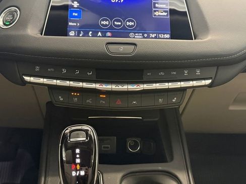Certified 2022 Cadillac XT4 Premium Luxury w/ Technology Package FWD image 4