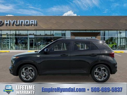 New 2026 Hyundai Venue SEL FWD image 3