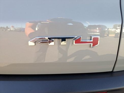 New 2026 GMC Acadia AT4 w/ Luxury Package image 13