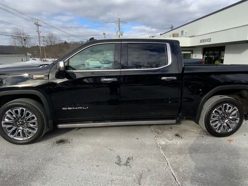 Used 2023 GMC Sierra 1500 Denali Ultimate image 5